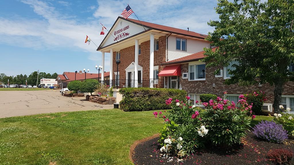 Queens Arms Inn Σάρλοτ Τάουν Εξωτερικό φωτογραφία